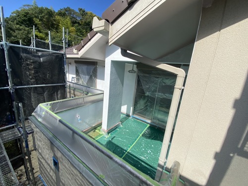 ピンク色の上塗りへ　221020