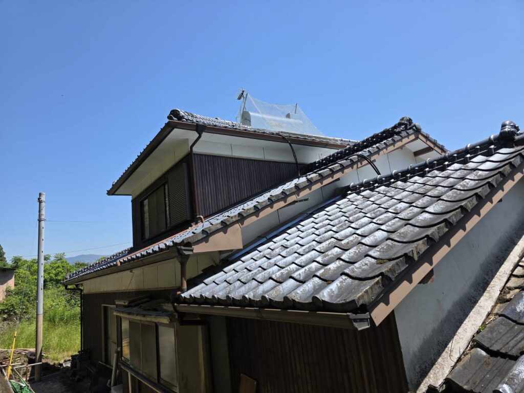 長崎市で屋根塗装前の状態確認｜水性ヤネフレッシュシリコンで施工 【Y様邸】